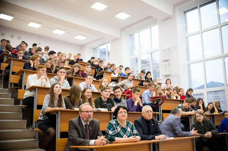 Иодо юургу. Челябинск университет ЮУРГУ. ЮУРГУ Челябинск внутри. Челябинск политехнический университет. Политехнический институт ЮУРГУ.